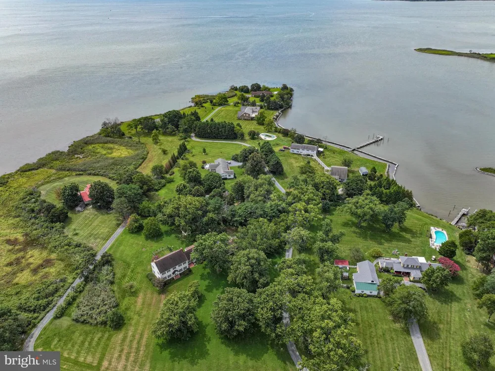 6253 MIDDLE POINT ROAD Neavitt, MD 21652