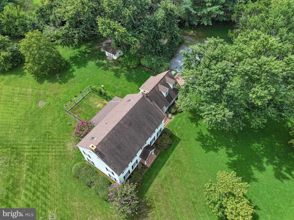 6253 MIDDLE POINT ROAD Neavitt, MD 21652