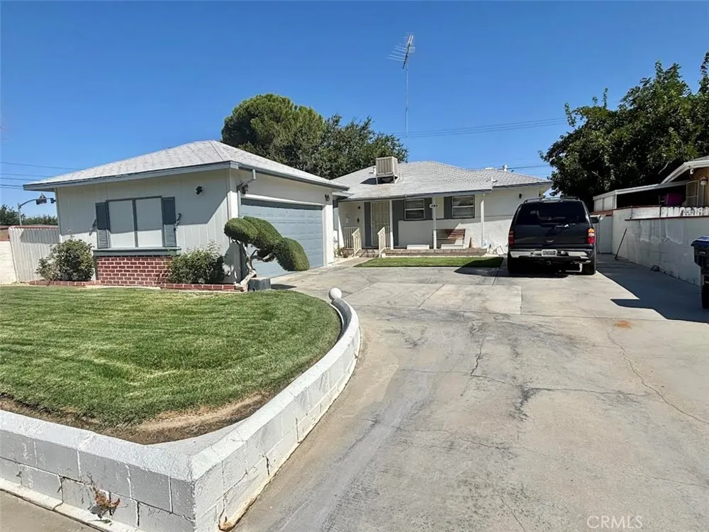 1469 Boyden Lancaster, CA 93534