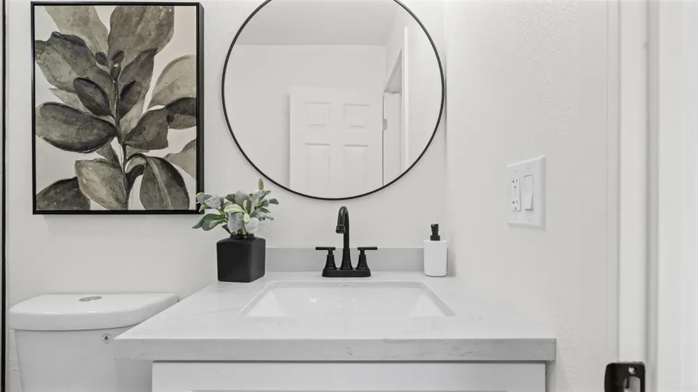 129 Diza Road San Ysidro, CA 92173