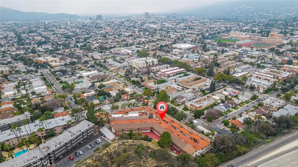1523 E Windsor #203C Glendale, CA 91205