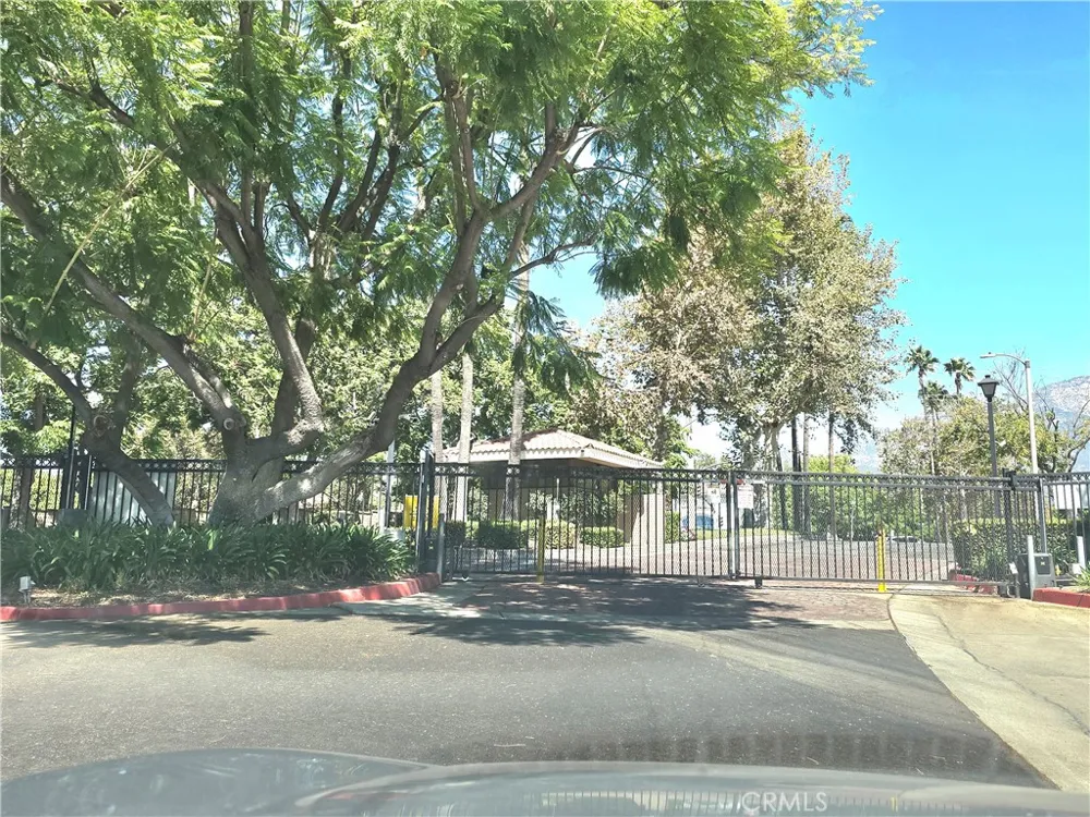 1475 S Upland Hills Drive Upland, CA 91786