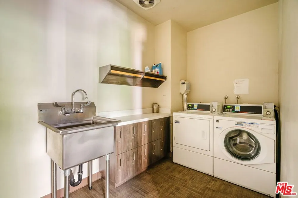 960 San Pasqual Street #203 Pasadena, CA 91106