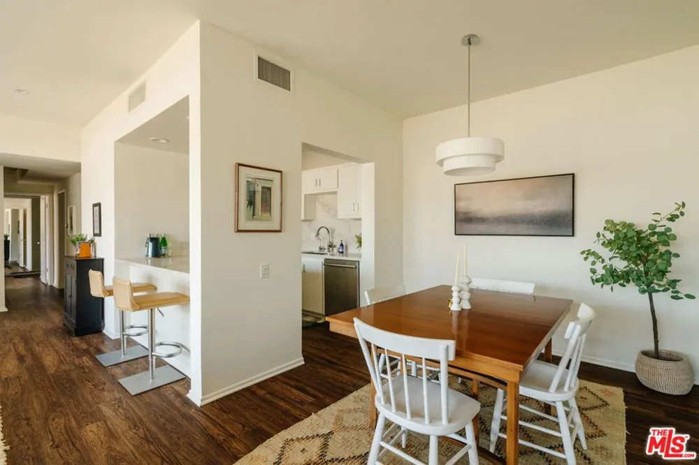 960 San Pasqual Street #203 Pasadena, CA 91106