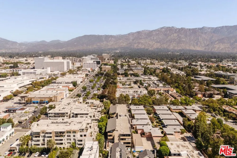 960 San Pasqual Street #203 Pasadena, CA 91106