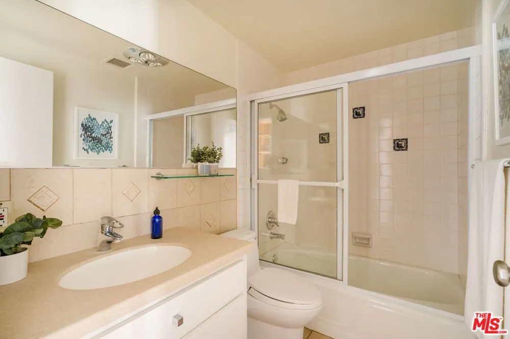 960 San Pasqual Street #203 Pasadena, CA 91106