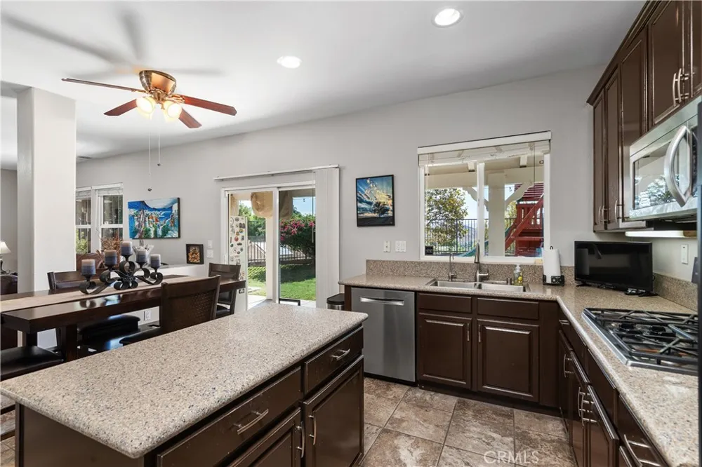 29944 Shadow Place Castaic, CA 91384