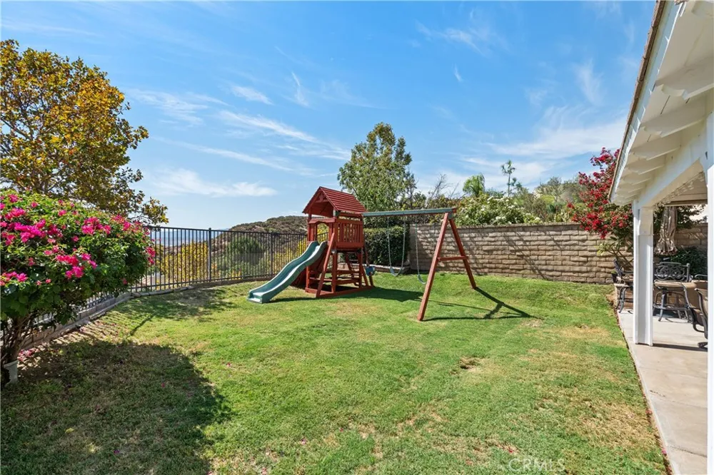 29944 Shadow Place Castaic, CA 91384