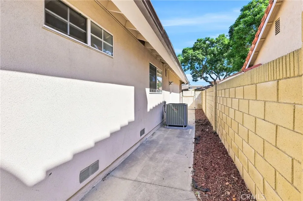 10716 Felson Circle Cerritos, CA 90703