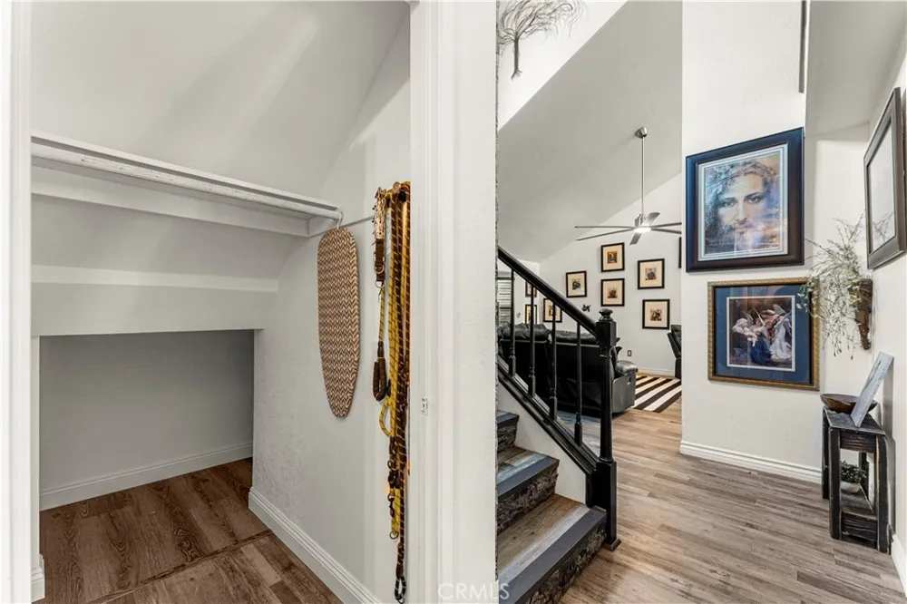 912 Pineridge Upland, CA 91784