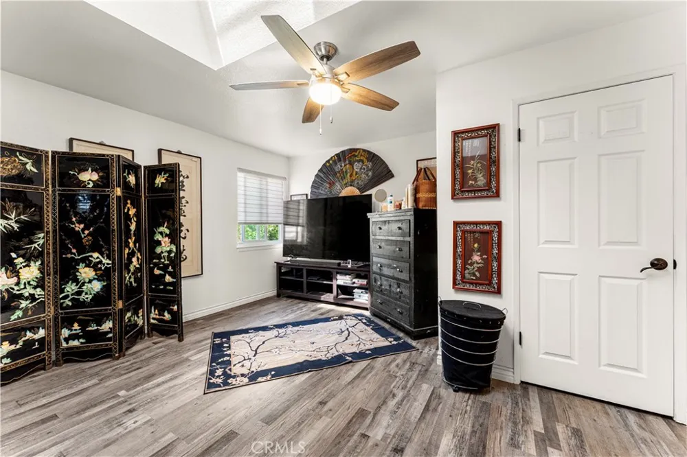 912 Pineridge Upland, CA 91784