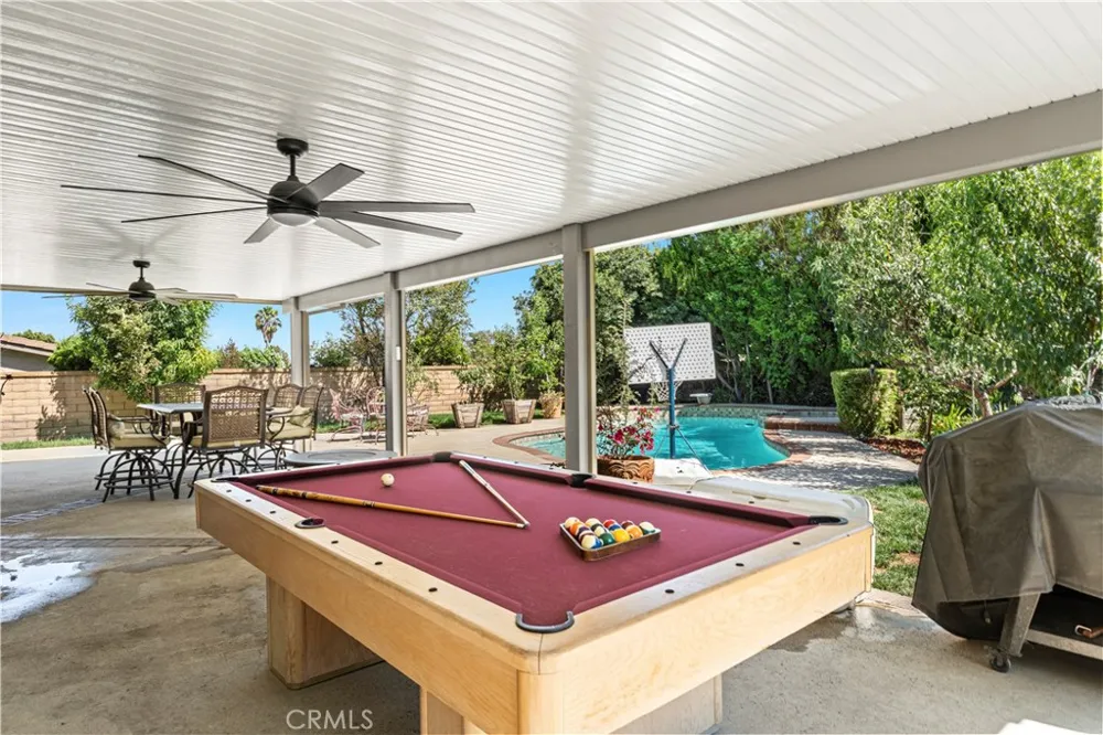 912 Pineridge Upland, CA 91784