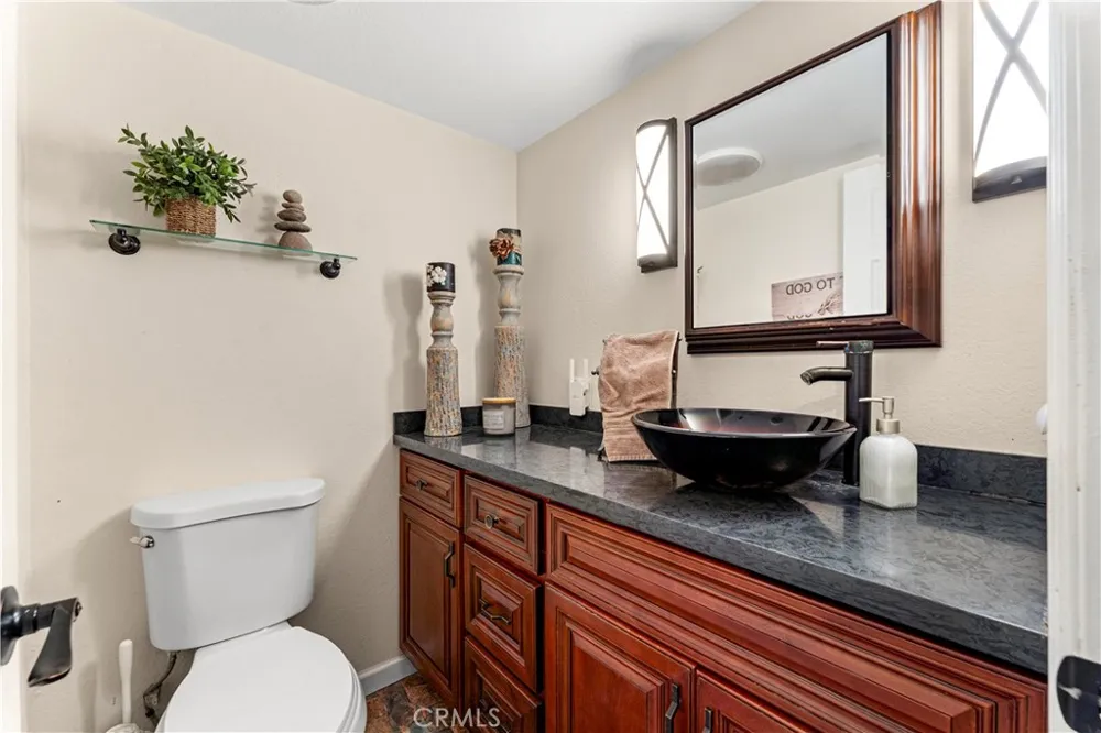 912 Pineridge Upland, CA 91784