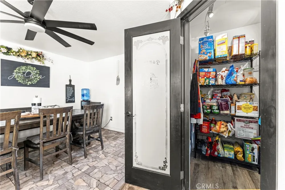 912 Pineridge Upland, CA 91784