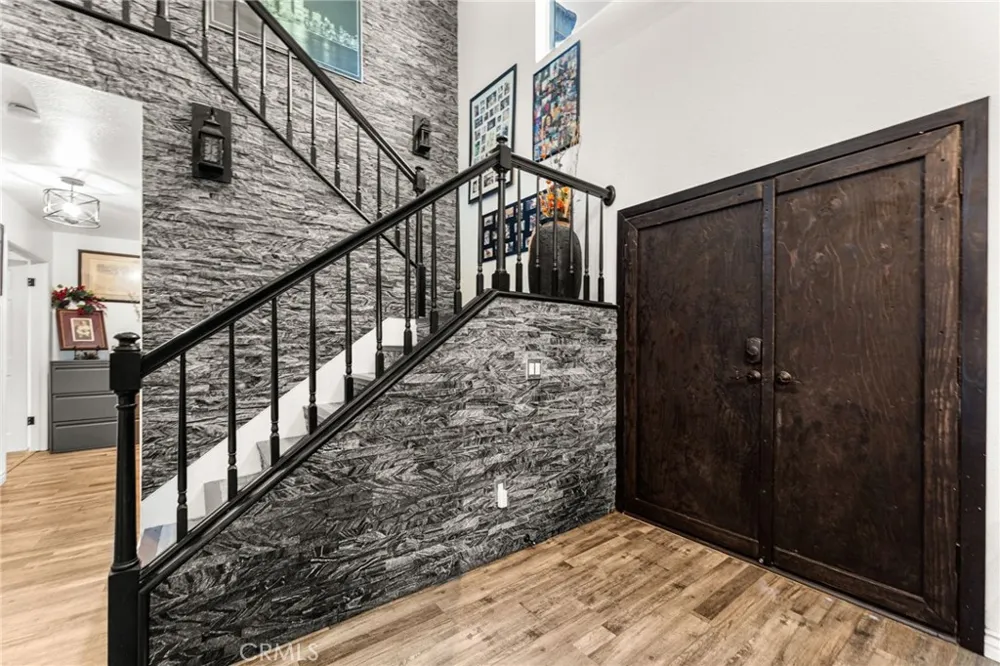 912 Pineridge Upland, CA 91784