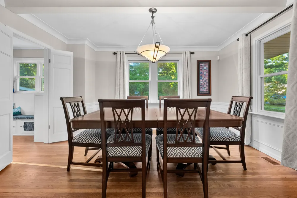 604 Jenks Boulevard Kalamazoo, MI 49006