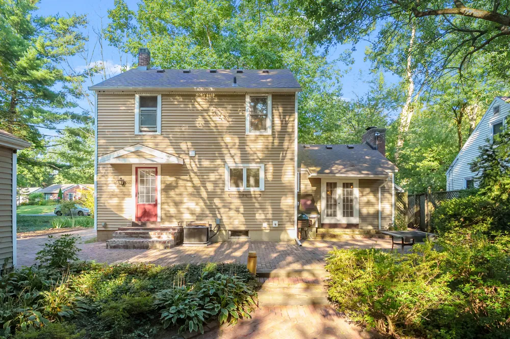 604 Jenks Boulevard Kalamazoo, MI 49006