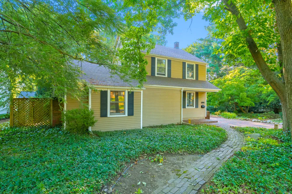 604 Jenks Boulevard Kalamazoo, MI 49006