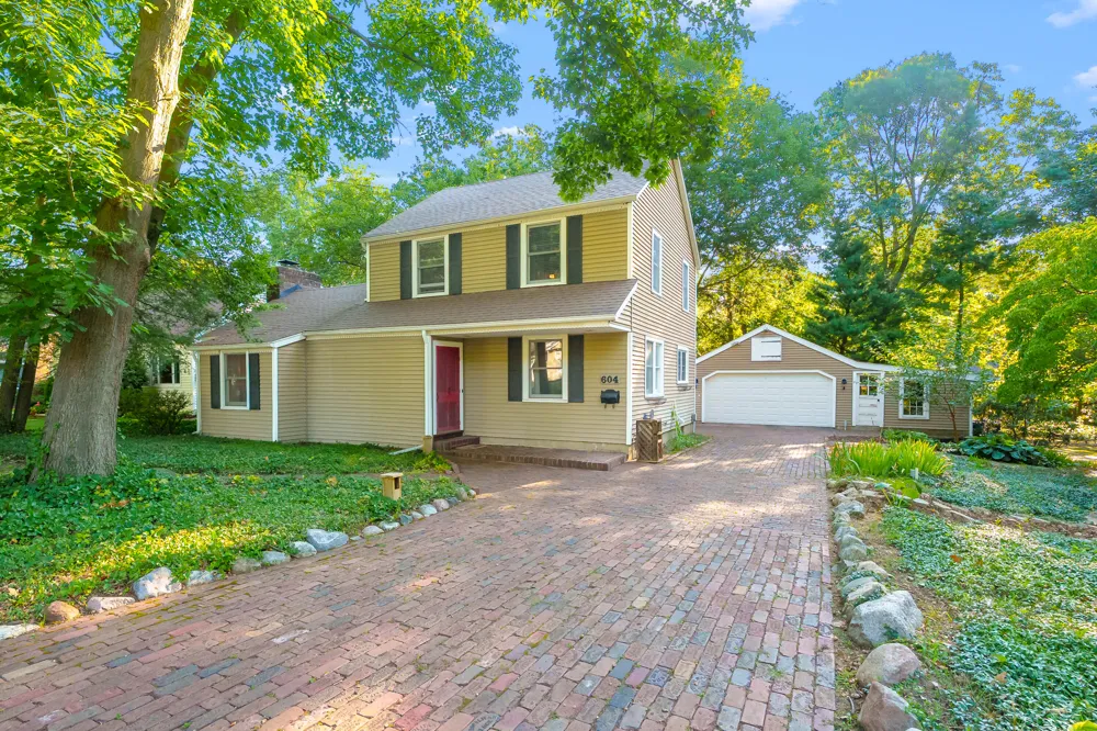 604 Jenks Boulevard Kalamazoo, MI 49006
