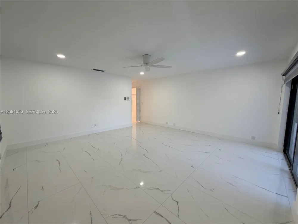 2029 Greenview Cove Dr #2029 Wellington, FL 33414