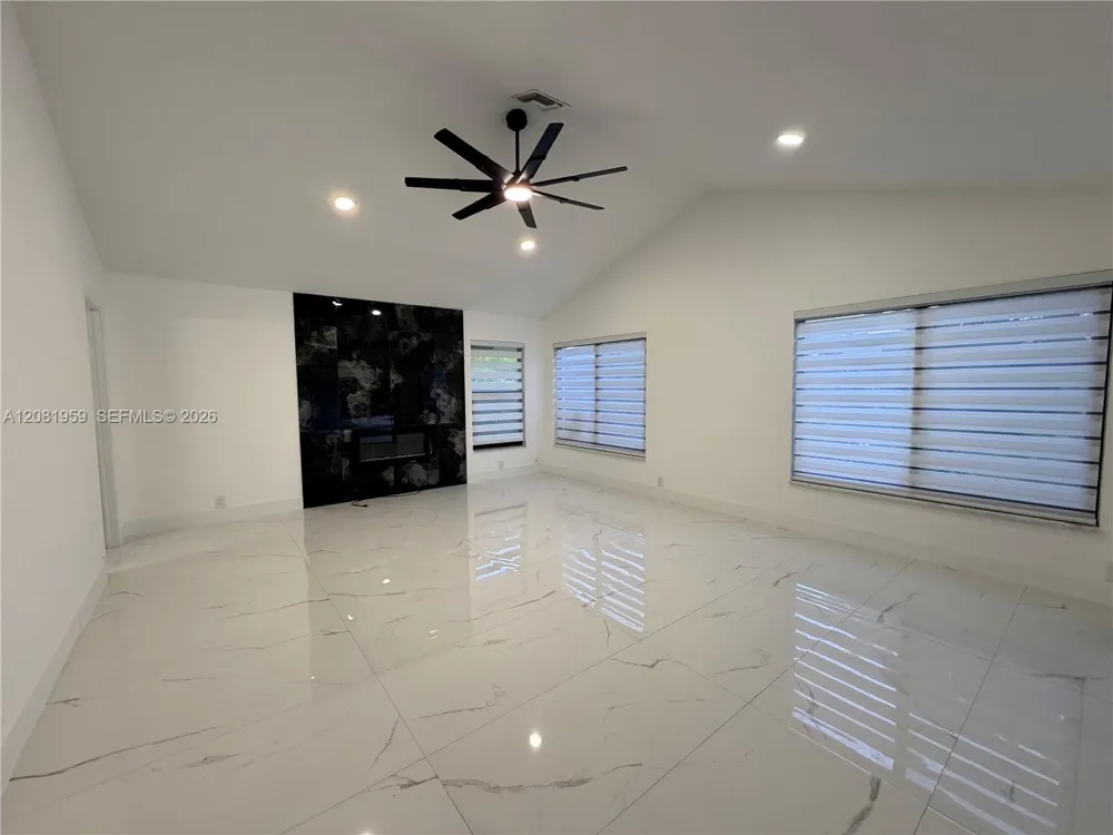 2029 Greenview Cove Dr #2029 Wellington, FL 33414