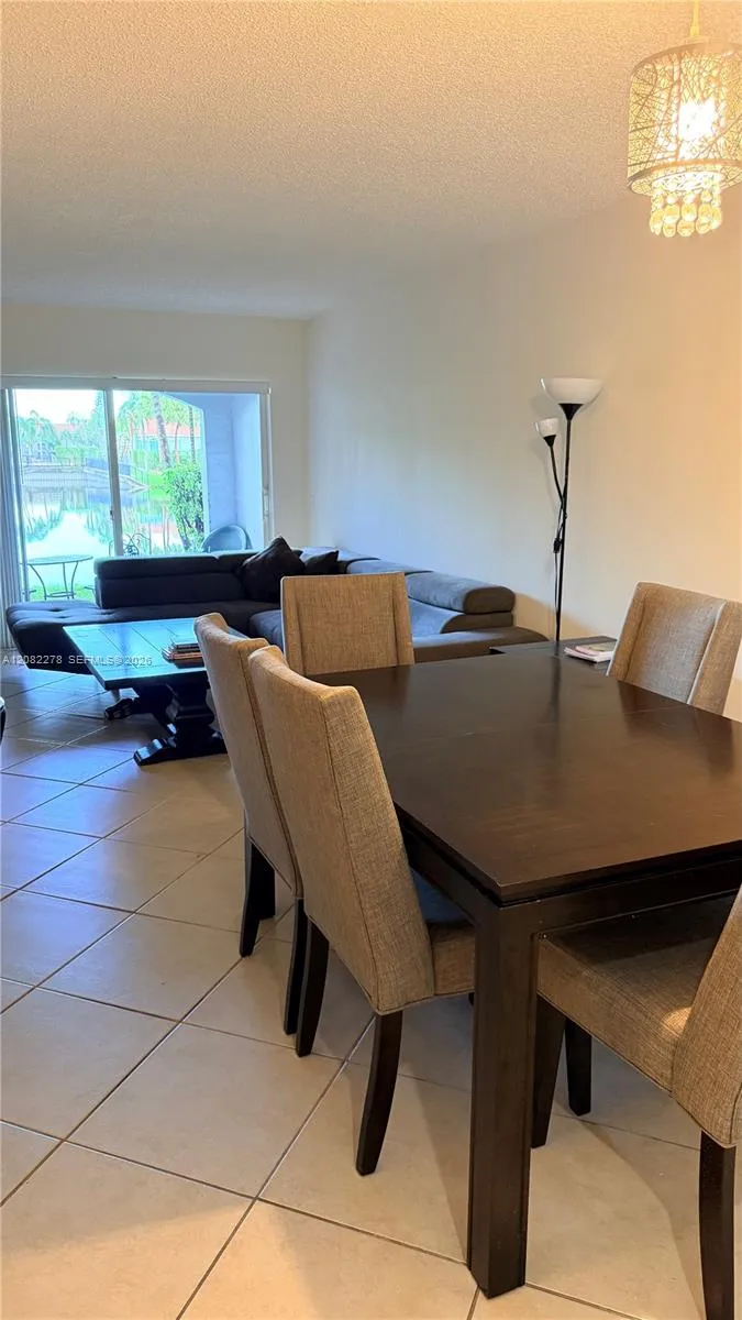 165 NW 96th Ter #3-105 Pembroke Pines, FL 33024