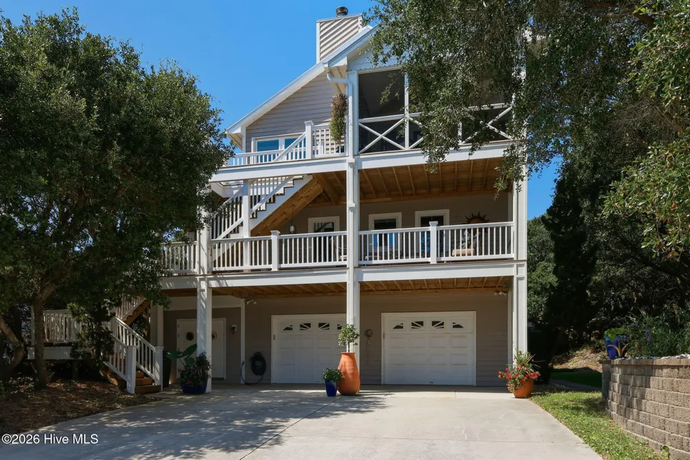 103 Georgia Street Emerald Isle, NC 28594
