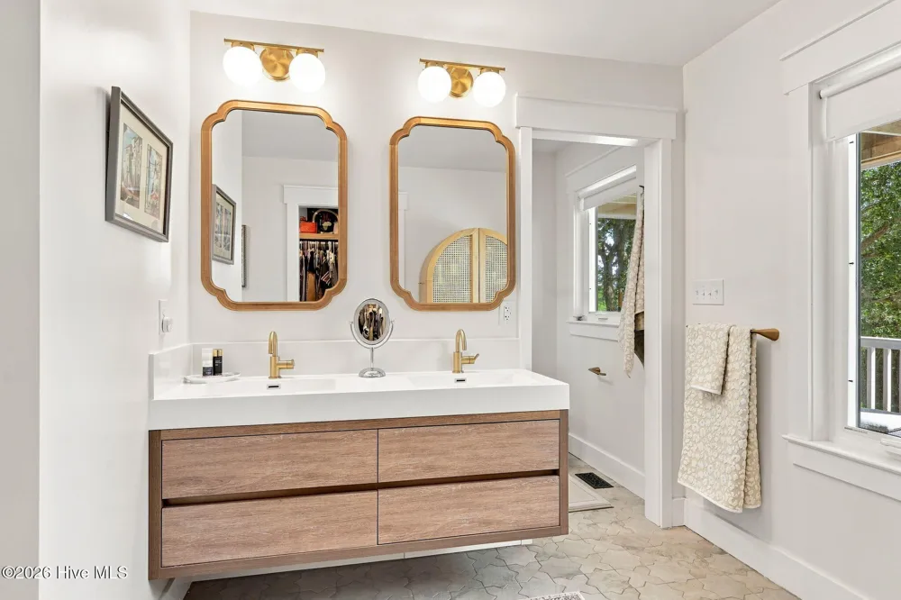 103 Georgia Street Emerald Isle, NC 28594