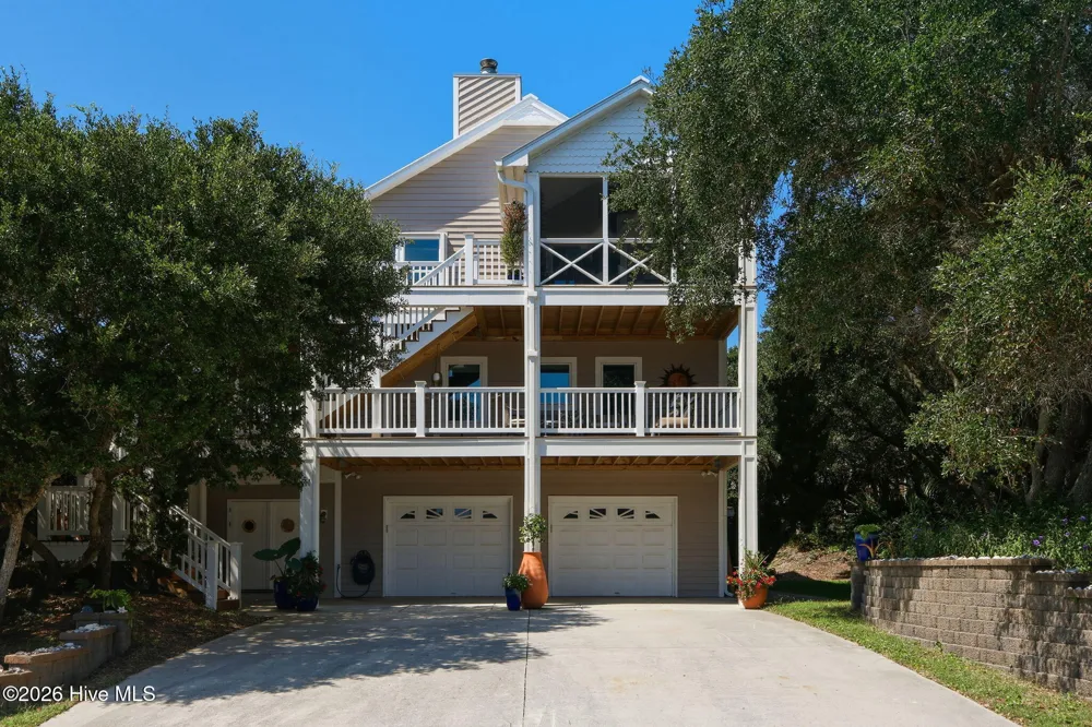 103 Georgia Street Emerald Isle, NC 28594