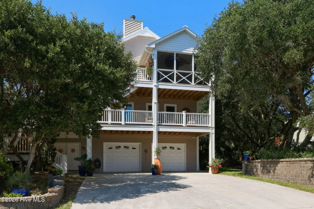 103 Georgia Street Emerald Isle, NC 28594