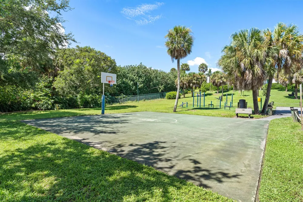20 Celestial Way #204 Juno Beach, FL 33408