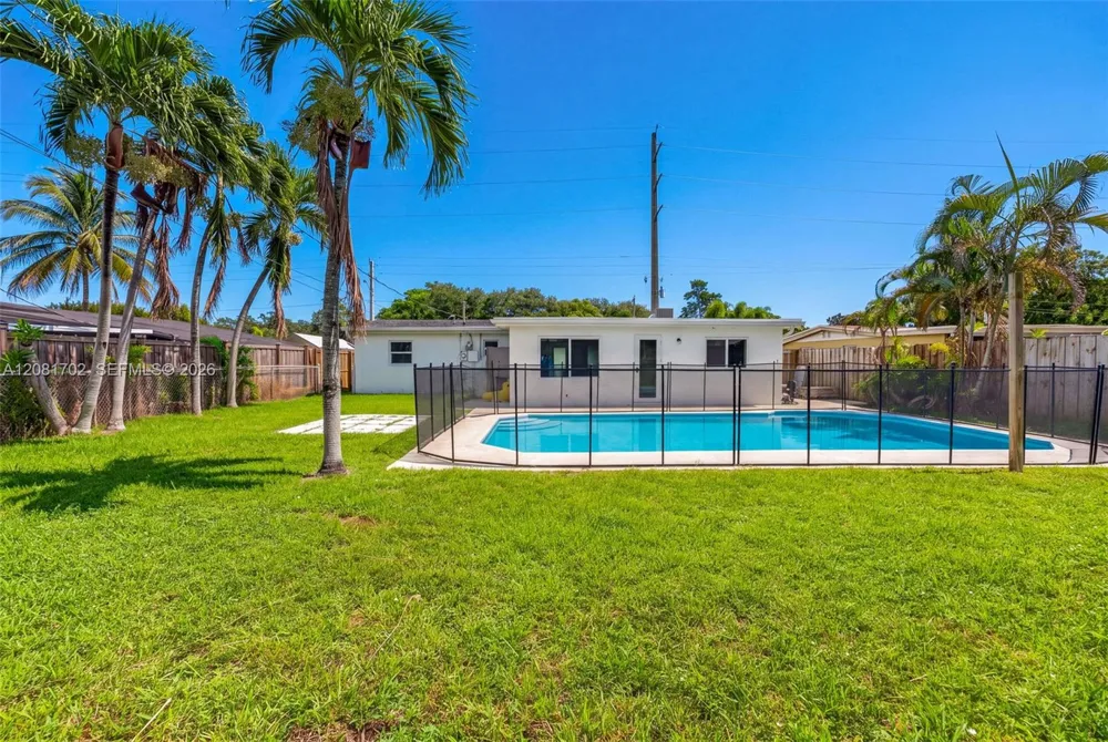 3036 58th Ave Hollywood, FL 33021