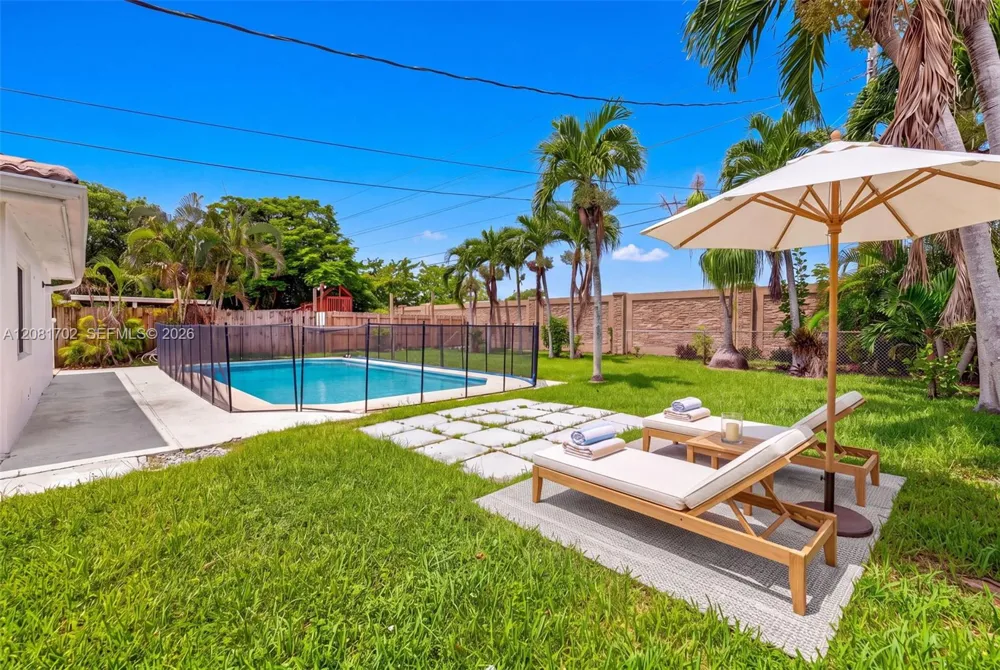 3036 58th Ave Hollywood, FL 33021