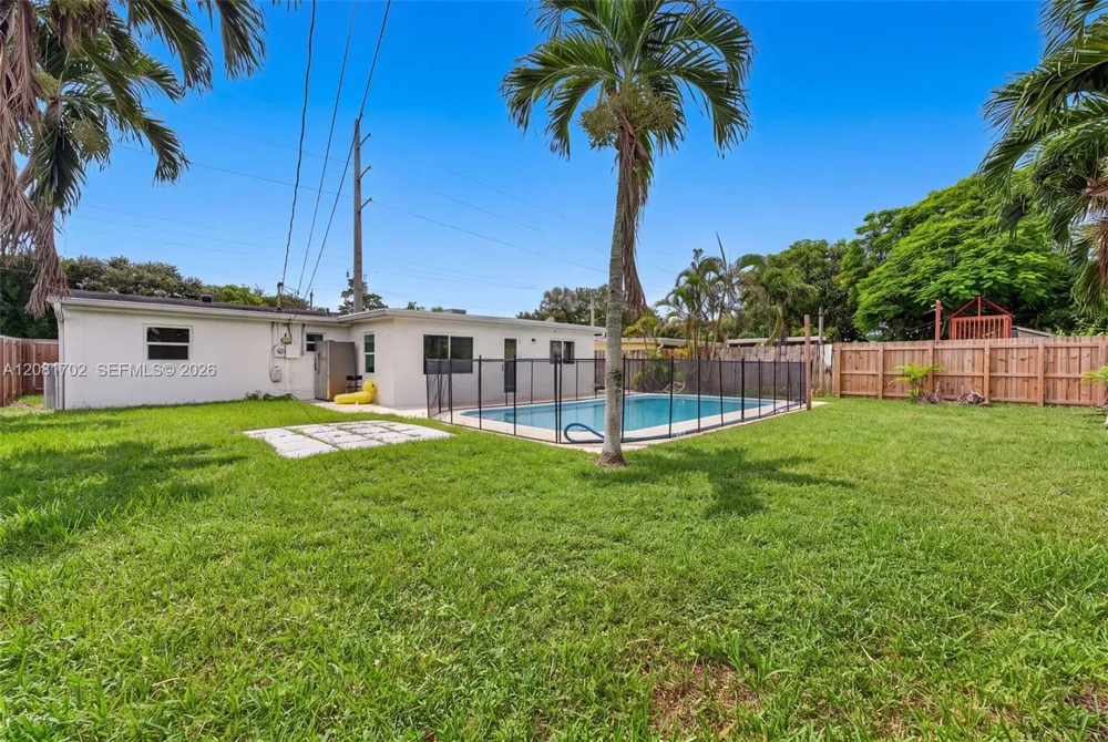 3036 58th Ave Hollywood, FL 33021