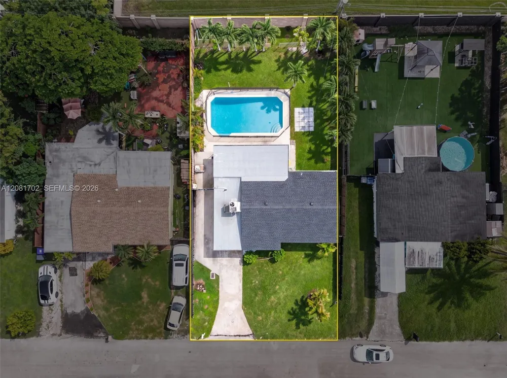 3036 58th Ave Hollywood, FL 33021