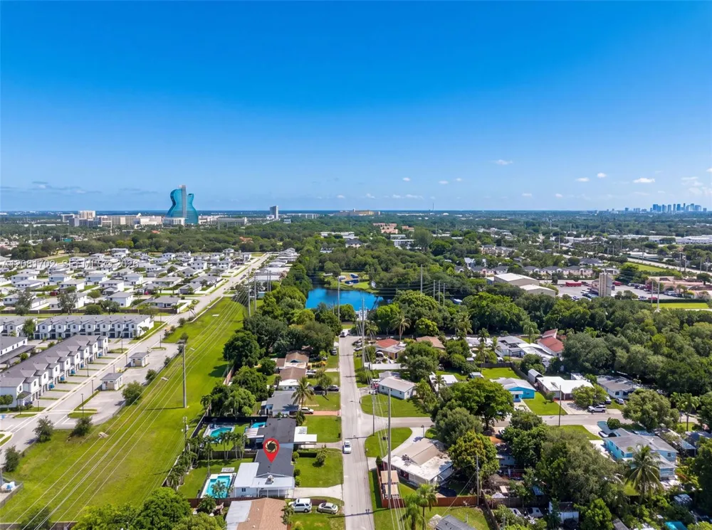 3036 58th Ave Hollywood, FL 33021