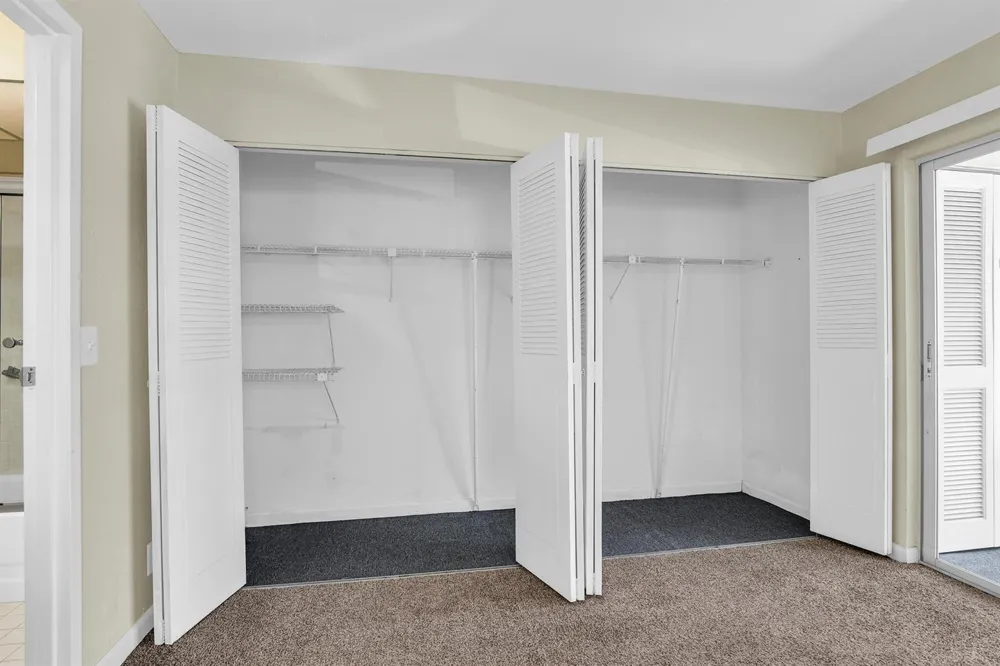 359 Saxony Trail #H Delray Beach, FL 33446