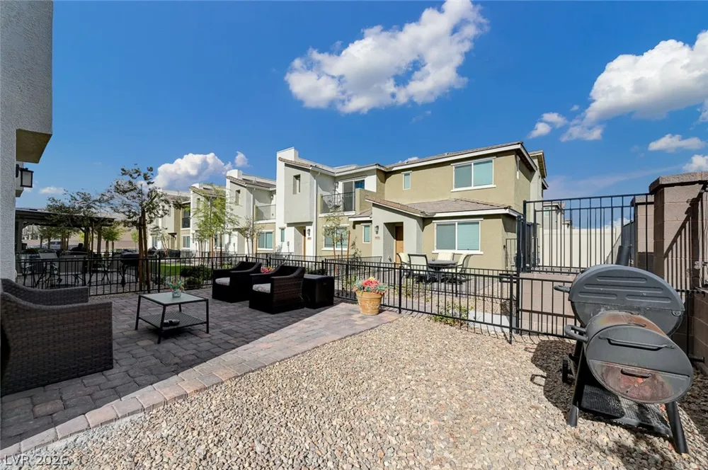6804 Satin Silver Court North Las Vegas, NV 89086