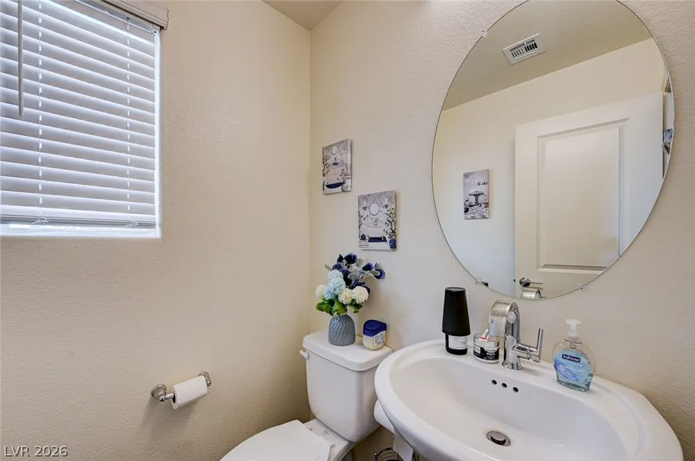 6804 Satin Silver Court North Las Vegas, NV 89086