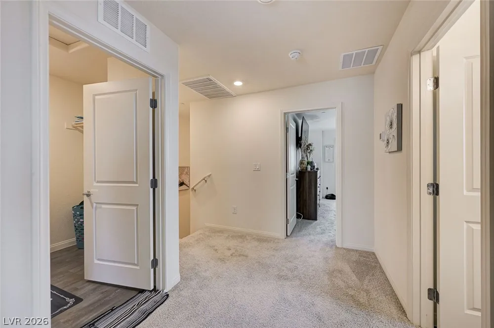 6804 Satin Silver Court North Las Vegas, NV 89086