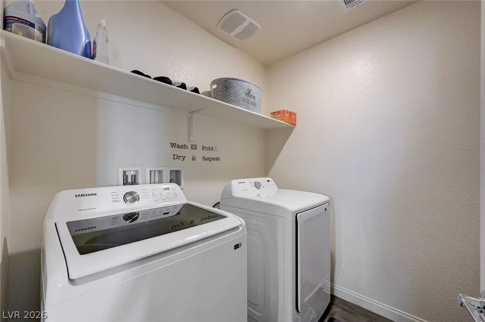 6804 Satin Silver Court North Las Vegas, NV 89086