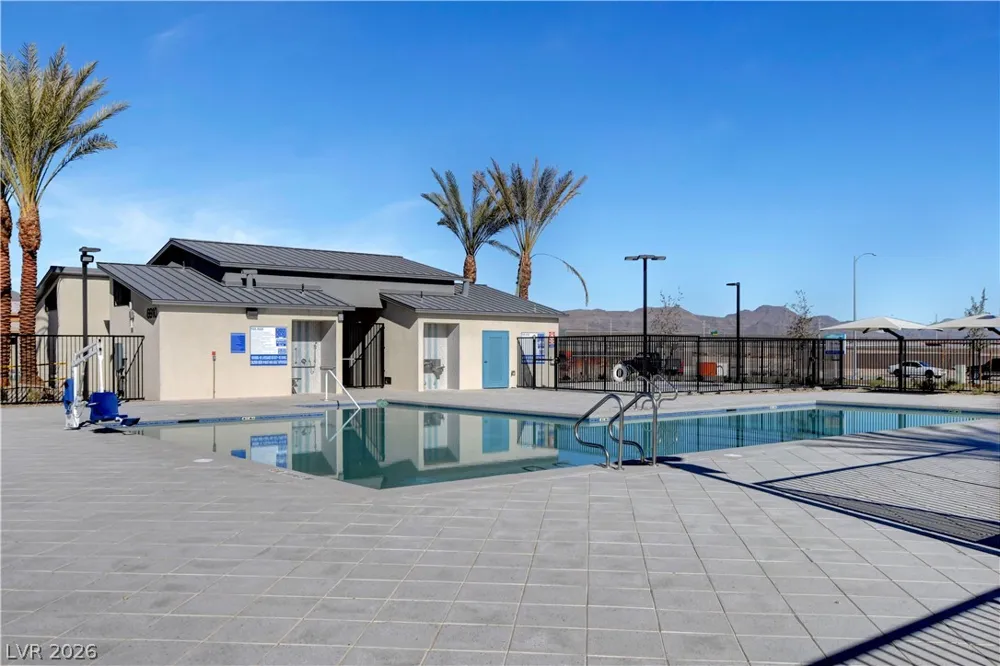 6804 Satin Silver Court North Las Vegas, NV 89086