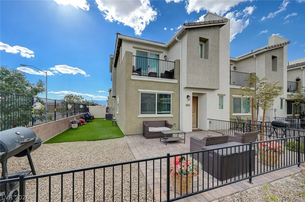 6804 Satin Silver Court North Las Vegas, NV 89086