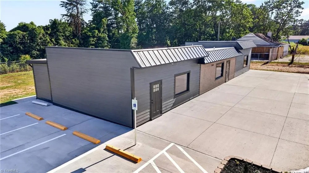 3608 Burlington Road Greensboro, NC 27405