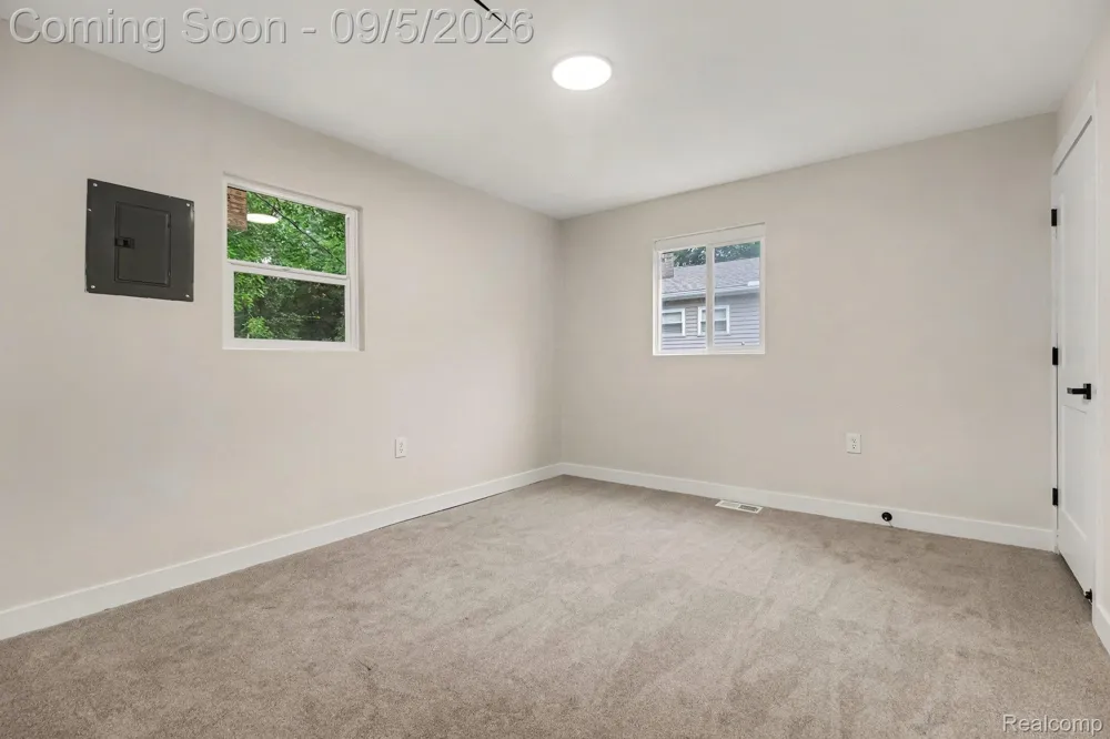 4354 Grass Lake Road White Lake Charter Township, MI 48383