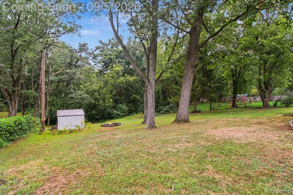 4354 Grass Lake Road White Lake Charter Township, MI 48383