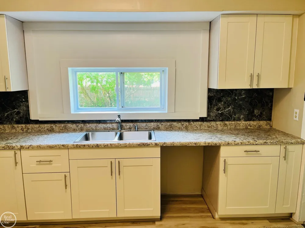 1217 12th Street Port Huron City, MI 48060