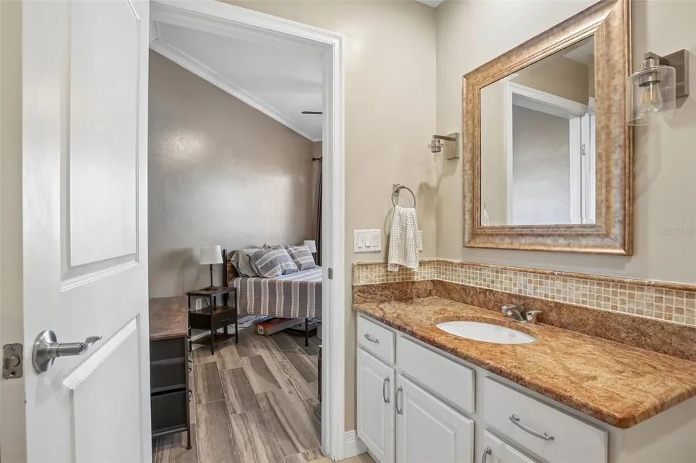 1209 E CUMBERLAND AVENUE #603 Tampa, FL 33602