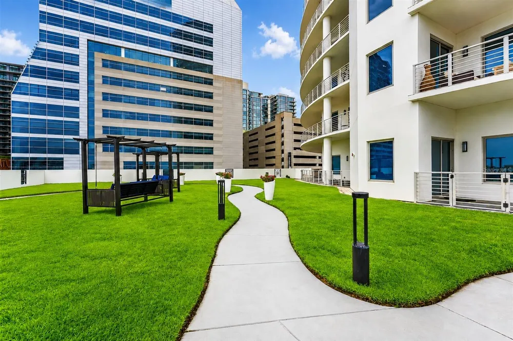 1209 E CUMBERLAND AVENUE #603 Tampa, FL 33602