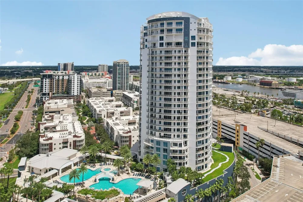 1209 E CUMBERLAND AVENUE #603 Tampa, FL 33602